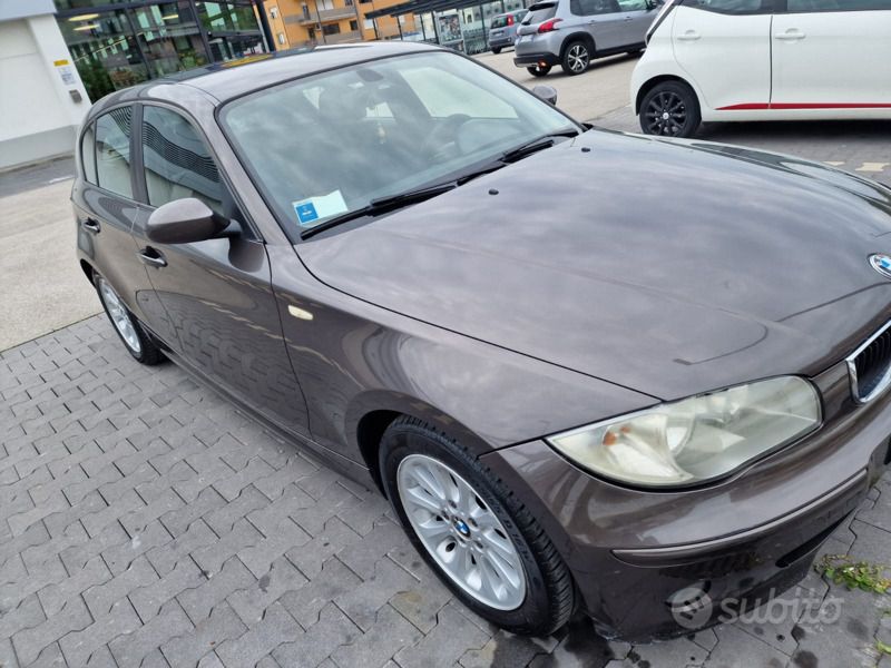 Usata BMW 118 116 CV (85 kW) 2006 Grigio Utilitaria