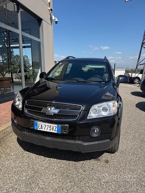 Usata Chevrolet Captiva 126 CV (92 kW) 2010 Nero SUV