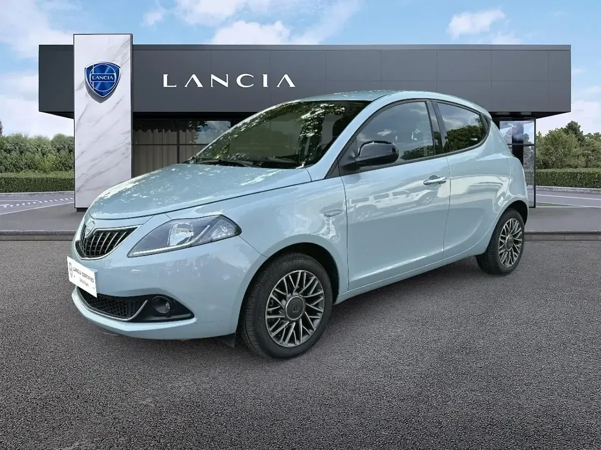 Usata Lancia Ypsilon Gold 69 CV (50 kW) 2023 Utilitaria