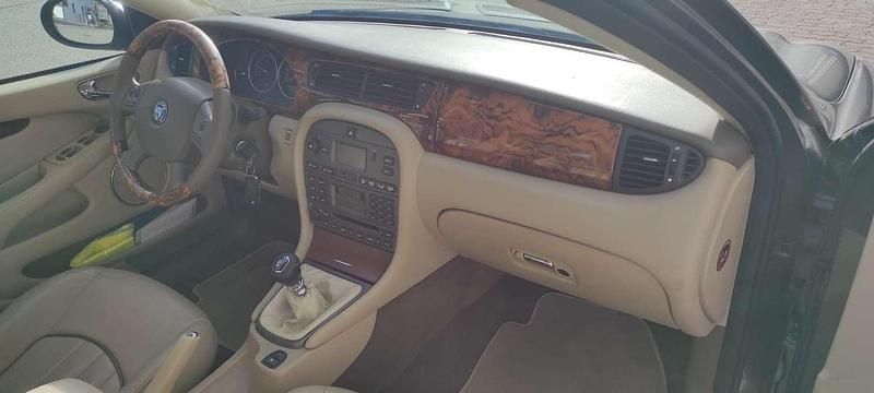 Usata Jaguar X-type Executive 155 CV (114 kW) 2007 Grigio Berlina