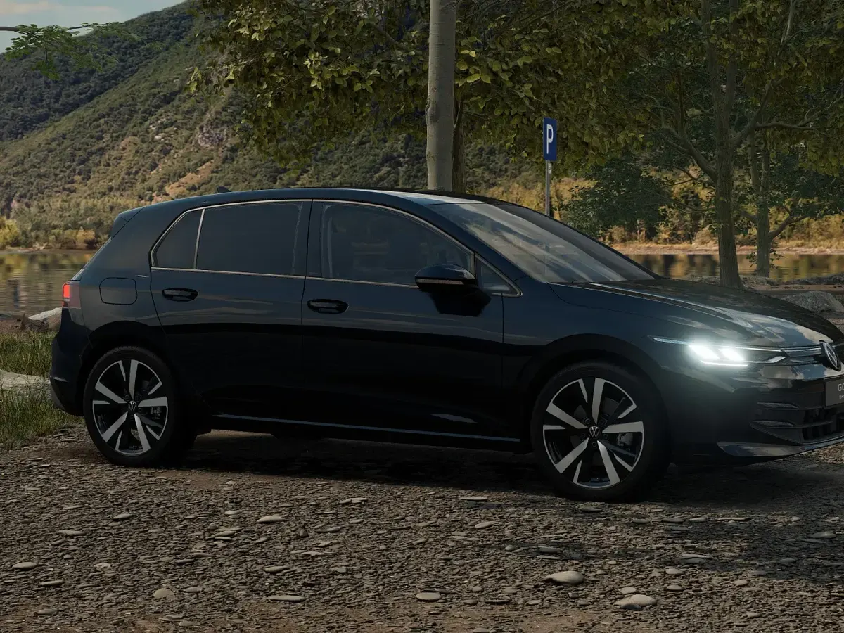 Nuova VW Golf VIII Edition 204 CV (150 kW) 2026 Grenadill black metallizzato Berlina