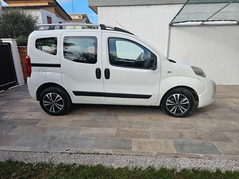 Bianco Usata 2012 Fiat Qubo Active Monovolume | 5500 € (Ottimo prezzo) - Immagine 1/4