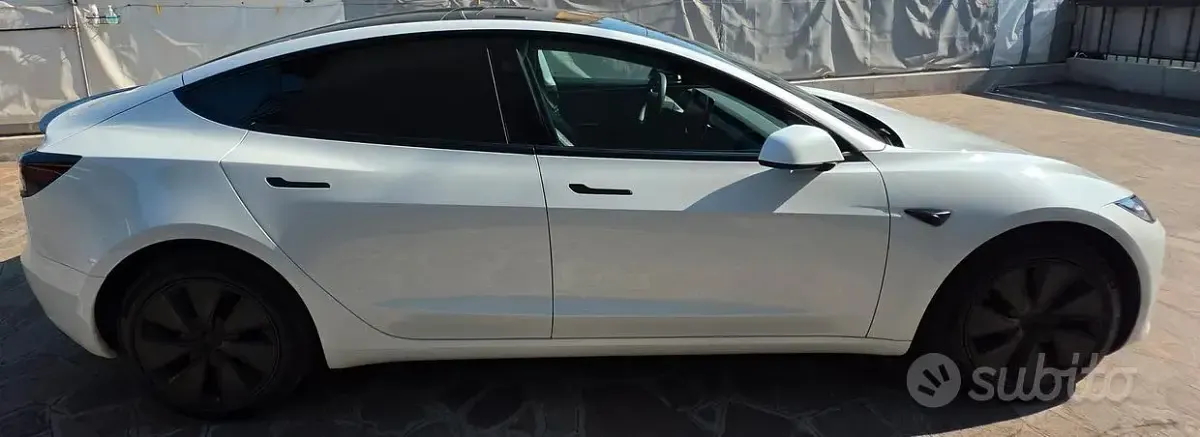 Usata Tesla Model 3 88 kW (120 CV) 2023 Bianco Berlina