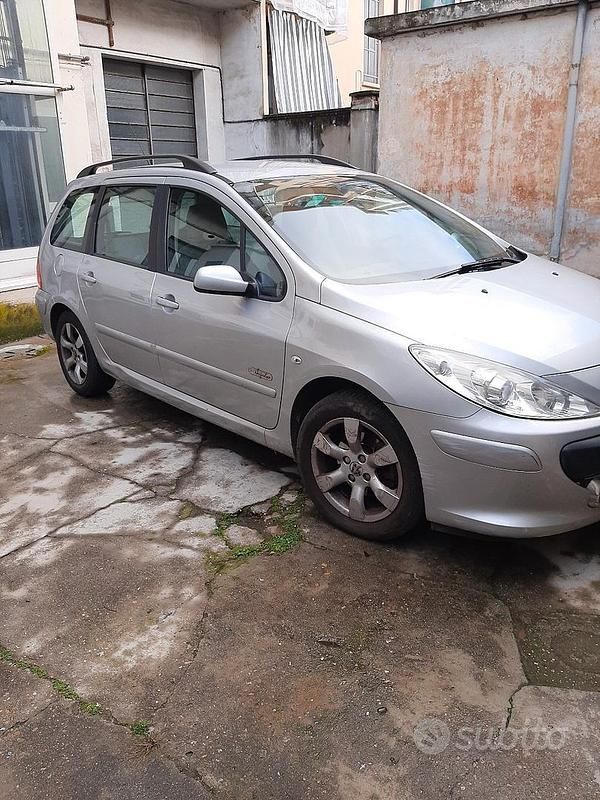 Usata Peugeot 307 109 CV (80 kW) 2008 Grigio Station wagon