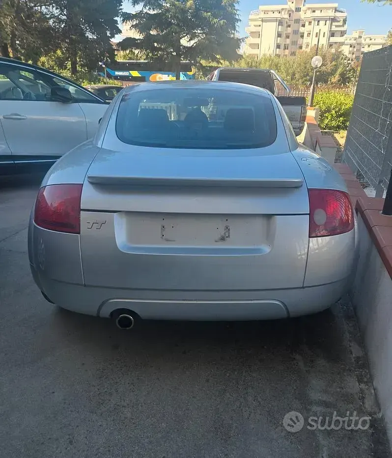 Usata Audi TT 179 CV (131 kW) 1999 Grigio Coupé
