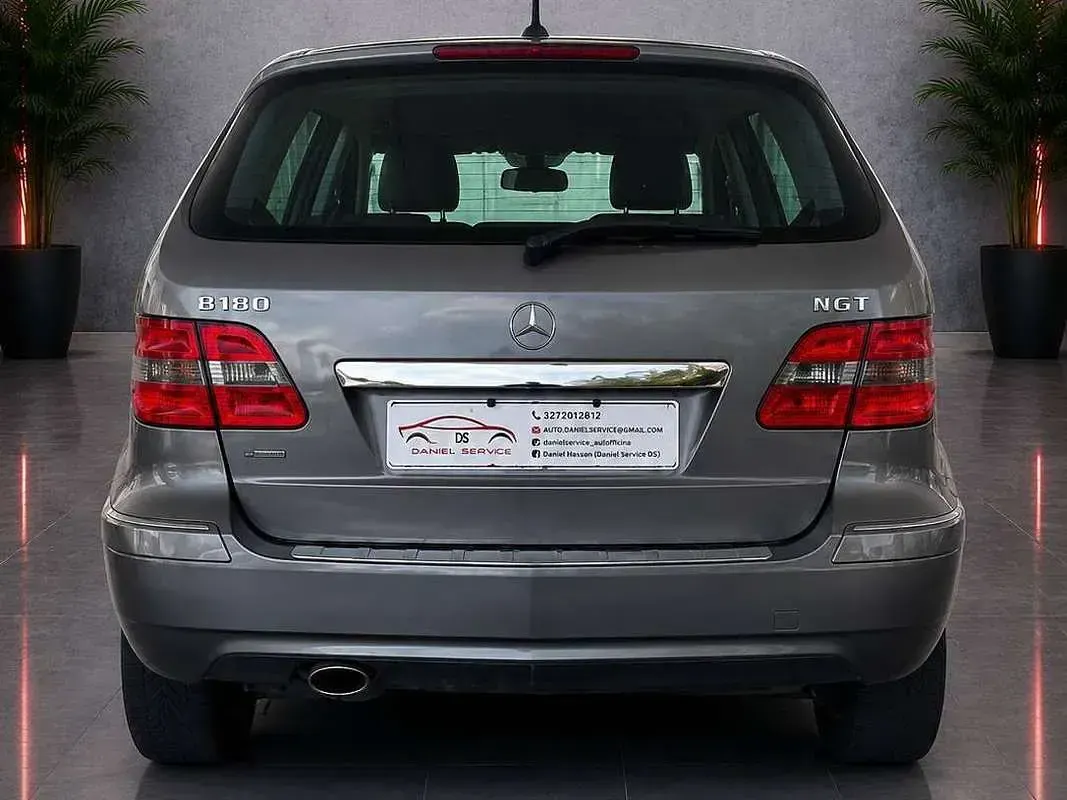 Usata Mercedes B180 116 CV (85 kW) 2010 Marrone Monovolume
