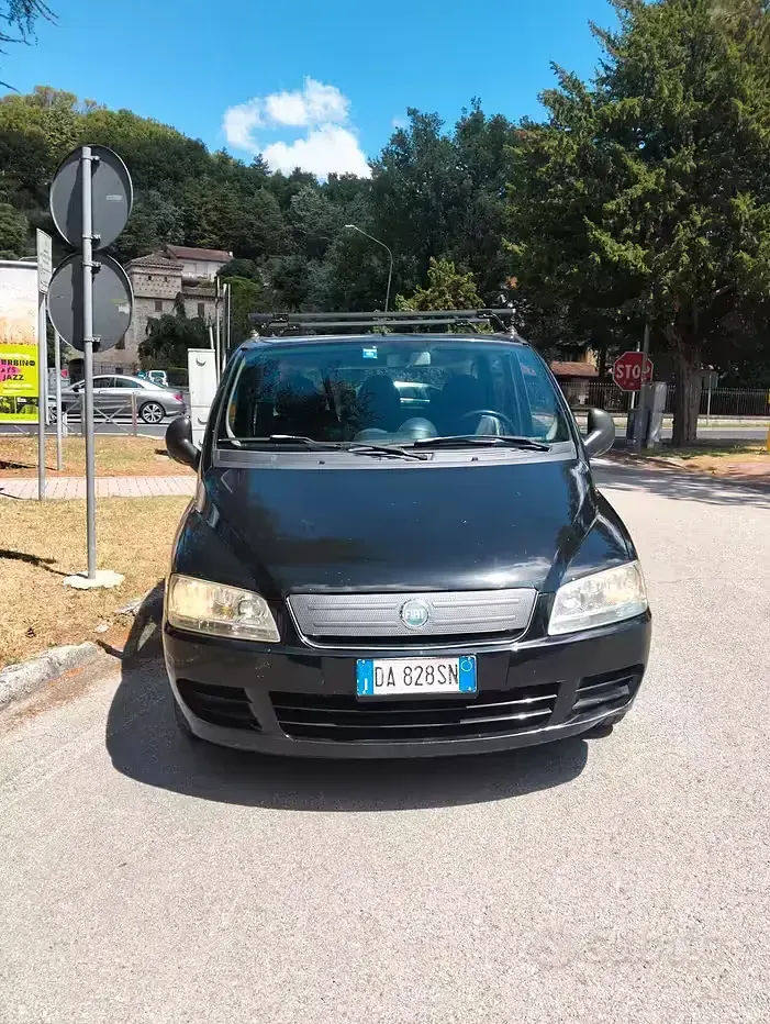 Usata Fiat Multipla 107 CV (78 kW) 2006 Nero Monovolume