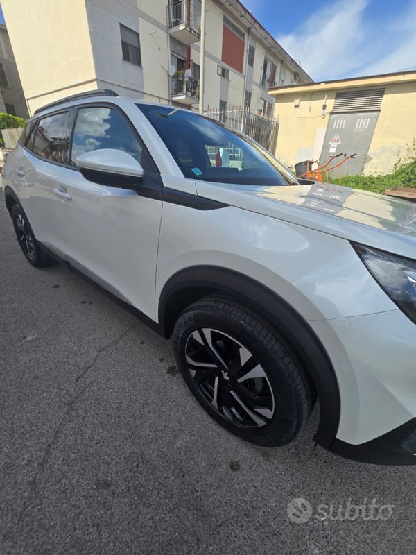 Usata Peugeot 2008 131 CV (96 kW) 2020 Bianco SUV