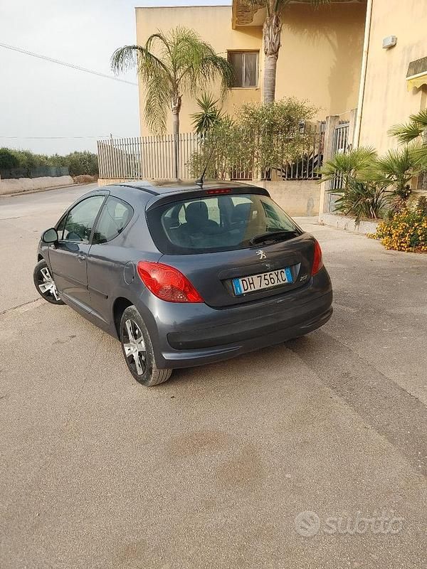 Usata Peugeot 207 2007 Grigio Utilitaria