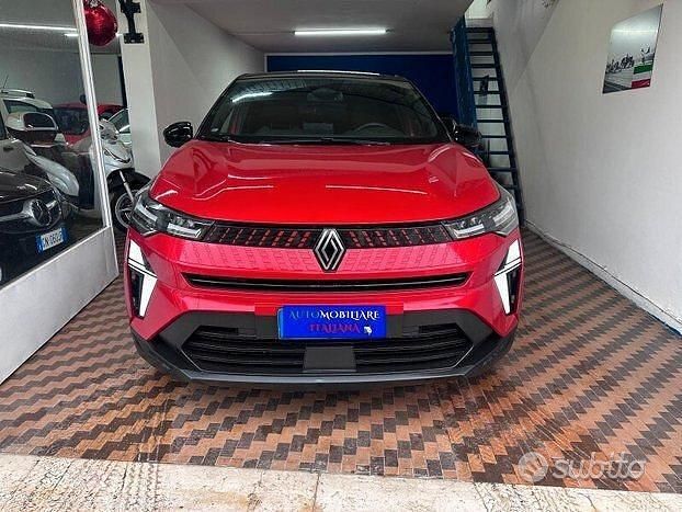 Usata Renault Captur 100 CV (73 kW) 2024 Rosso SUV