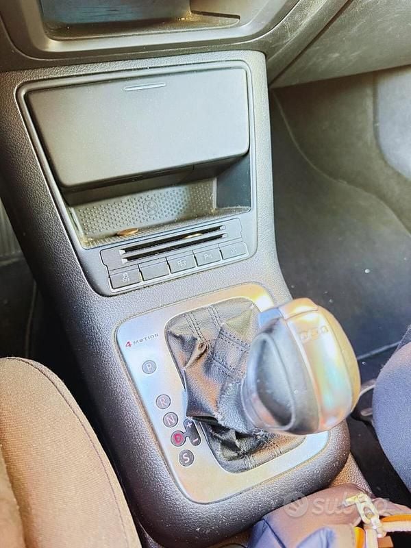 Usata VW Tiguan 140 CV (102 kW) 2011 Grigio SUV