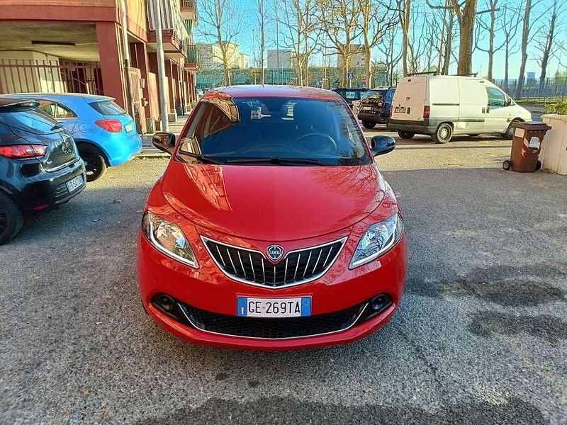 Usata Lancia Ypsilon Silver 69 CV (50 kW) 2021 Utilitaria