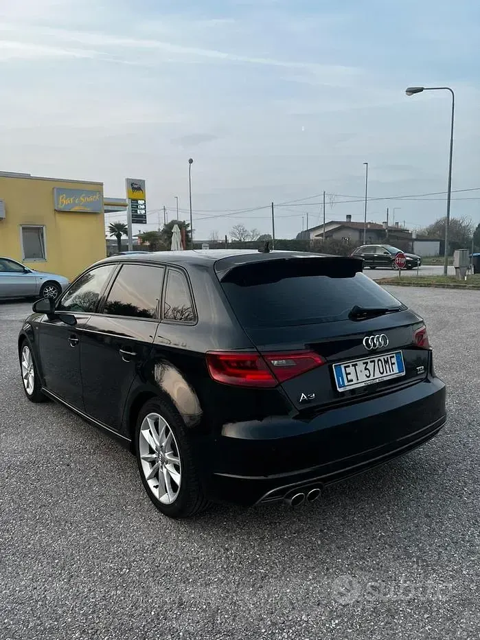 Usado Audi A3 150 CV (110 kW) 2013 Negro Berlina