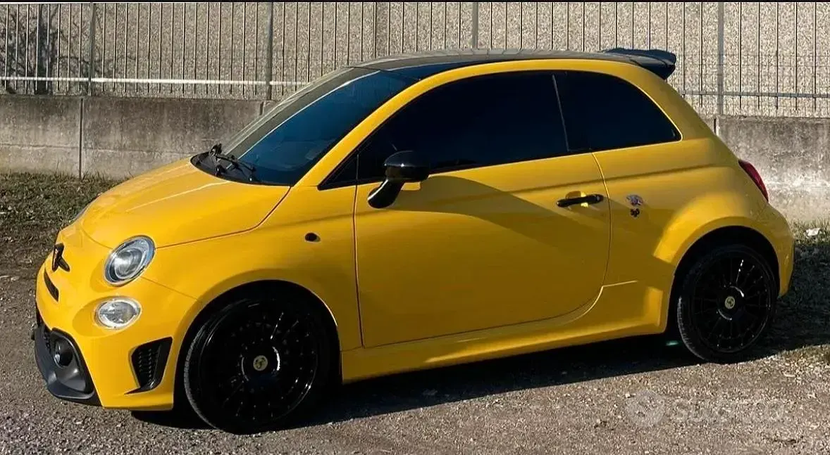 Usata Abarth 595 Pista 160 CV (117 kW) 2018 Giallo Utilitaria