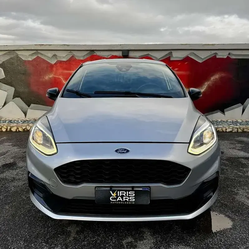 Usata Ford Fiesta ST-Line 101 CV (74 kW) 2018 Grigio Utilitaria
