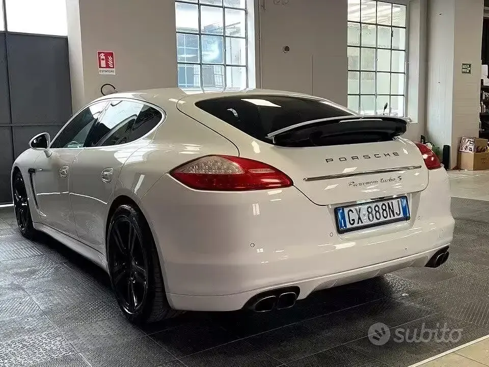 Usata Porsche Panamera Turbo S 550 CV (404 kW) 2011 Bianco Utilitaria
