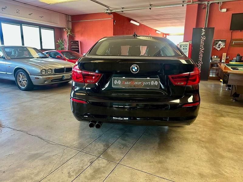 Usata BMW 320 Gran Turismo Luxury Line 184 CV (135 kW) 2018 Nero Berlina