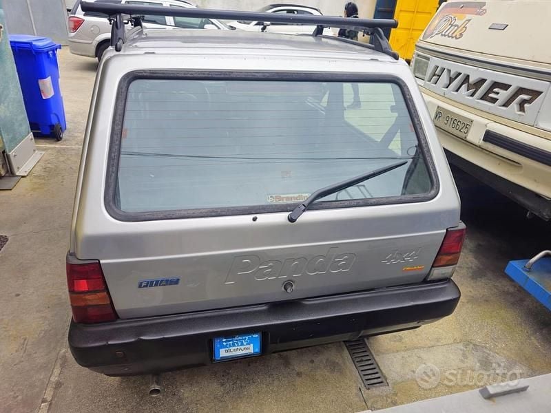 Usata Fiat Panda 4x4 Climbing 54 CV (39 kW) 2002 Grigio Utilitaria