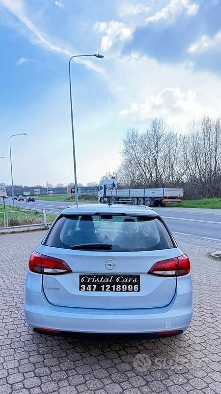 Usata Opel Astra 136 CV (100 kW) 2016 Blu Berlina
