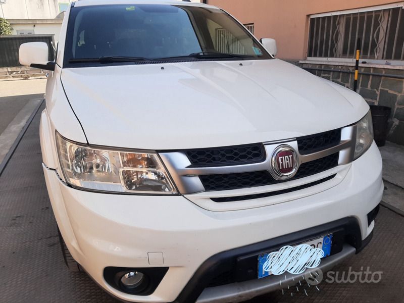 Bianco Usata 2016 Fiat Freemont SUV | 9000 € (Cara) - Immagine 1/4