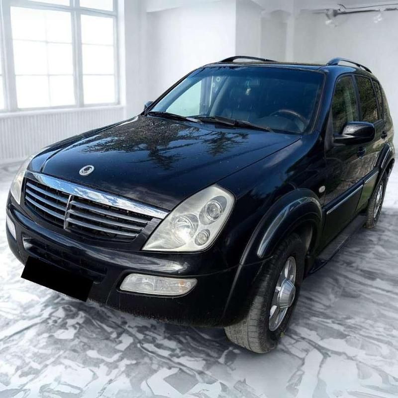 Usata Ssangyong (KGM) Rexton 165 CV (121 kW) 2005 Nero SUV