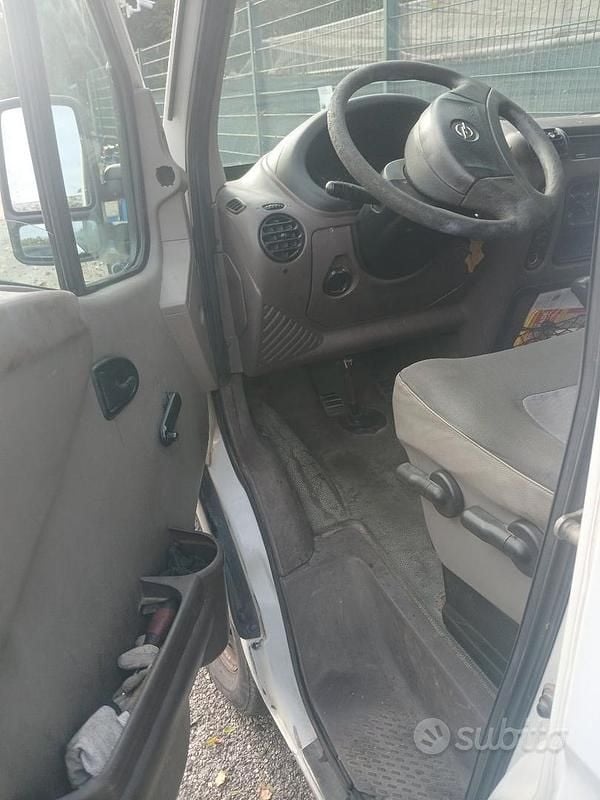 Usata Opel Movano 90 CV (66 kW) 2002 Bianco Furgone