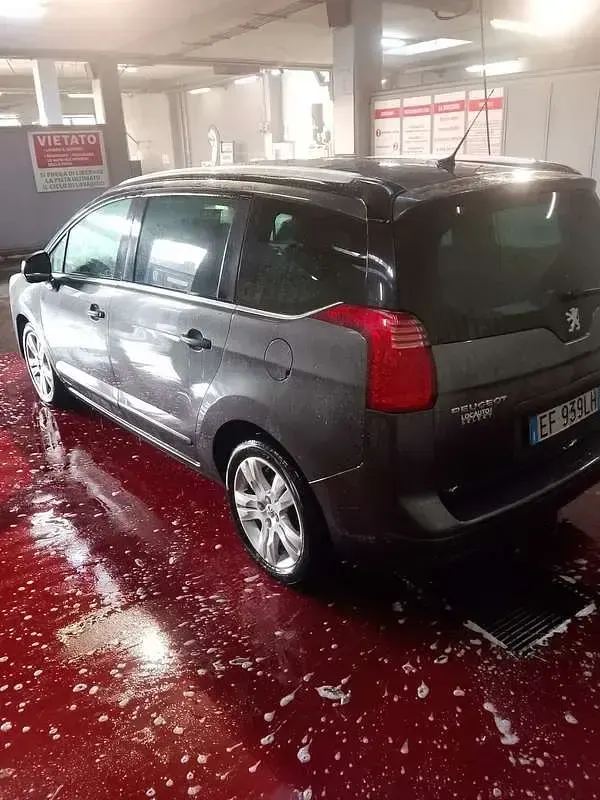 Usata Peugeot 5008 Business-Line 163 CV (119 kW) 2011 Monovolume