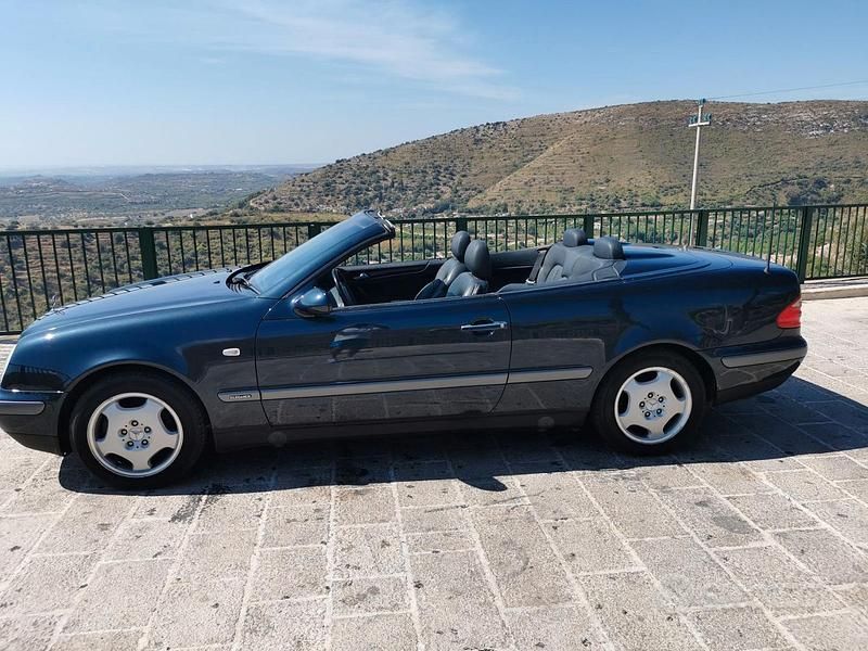 Usata Mercedes CLK230 193 CV (141 kW) 1999 Cabrio