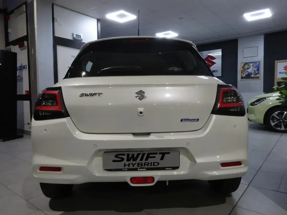 Nuova Suzuki Swift 81 CV (59 kW) 2026 Bianco Utilitaria