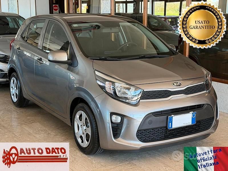 Usata Kia Picanto Active 67 CV (49 kW) 2019 Titanium grey Utilitaria