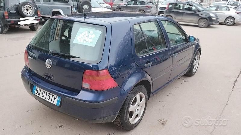 Usata VW Golf IV 90 CV (66 kW) 2001 Berlina
