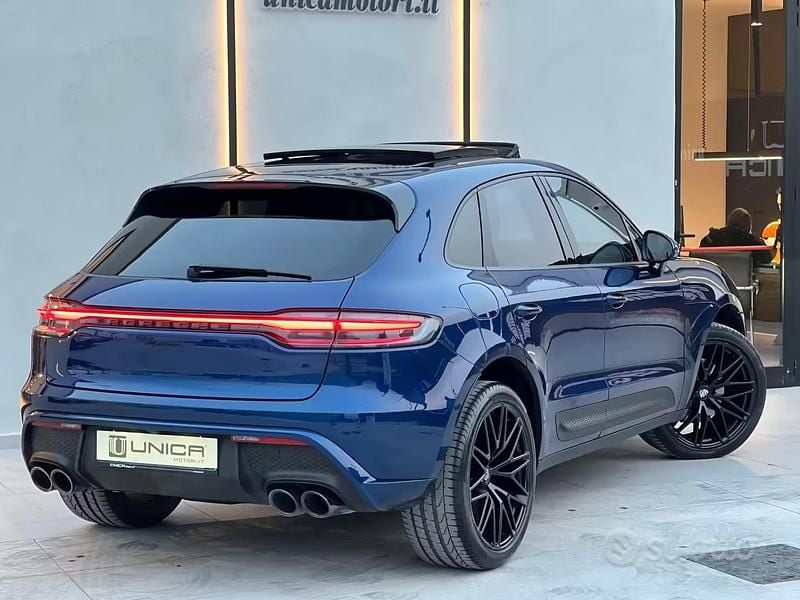 Usata Porsche Macan 265 CV (194 kW) 2023 Blu/azzurro SUV