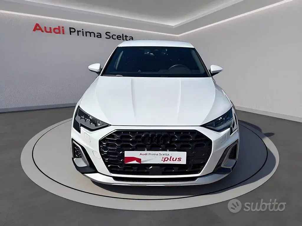 Usata Audi A3 Business 150 CV (110 kW) 2025 Bianco Berlina