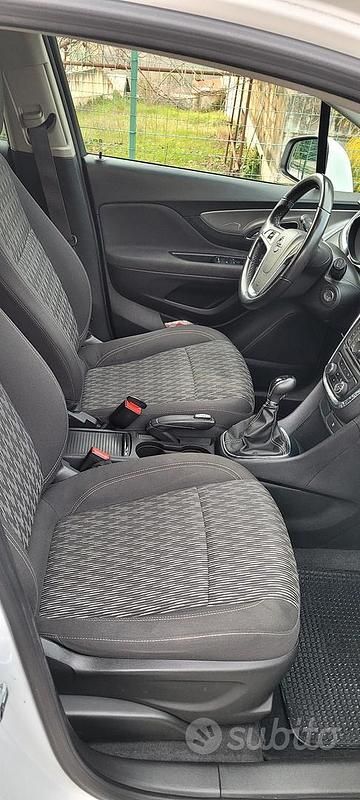 Usata Opel Mokka 140 CV (102 kW) 2015 Bianco SUV
