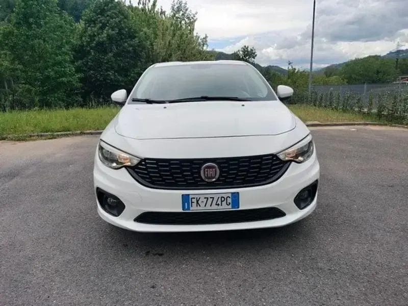 Usata Fiat Tipo Easy 95 CV (69 kW) 2017 Bianco Berlina