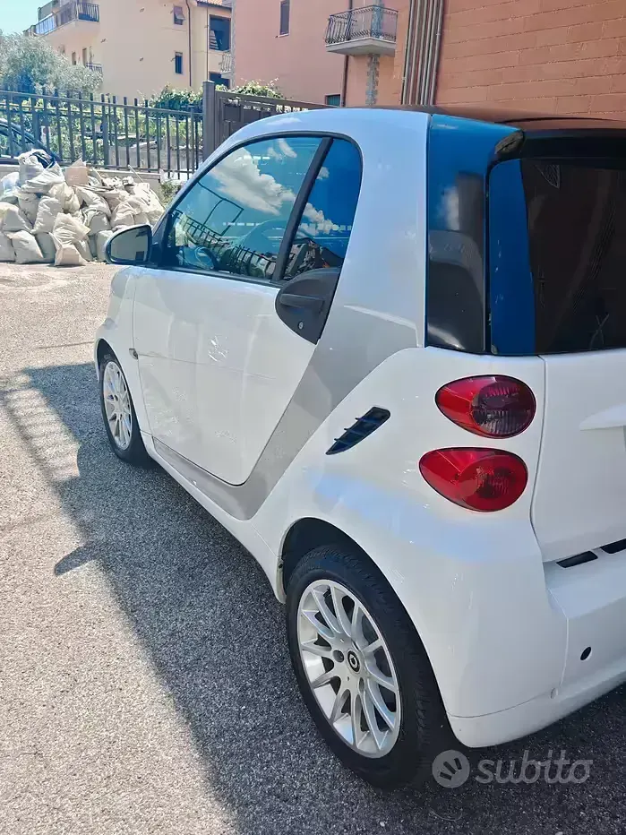 Usata Smart ForTwo Coupé 71 CV (52 kW) 2010 Bianco Coupé