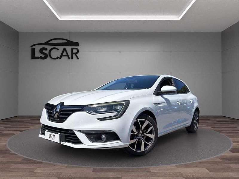 Usata Renault Mégane IV Bose Edition 165 CV (121 kW) 2016 Bianco Berlina
