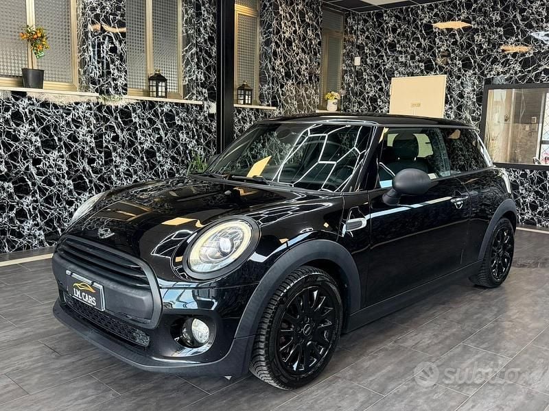 Usata Mini ONE 74 CV (54 kW) 2015 Nero Utilitaria