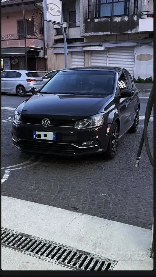Usata VW Polo 90 CV (66 kW) 2016 Grigio Berlina