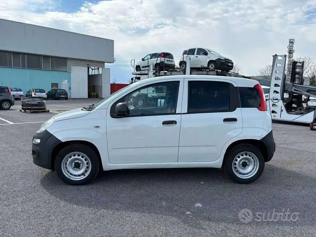Usata Fiat Panda Pop 69 CV (50 kW) 2018 Bianco Utilitaria