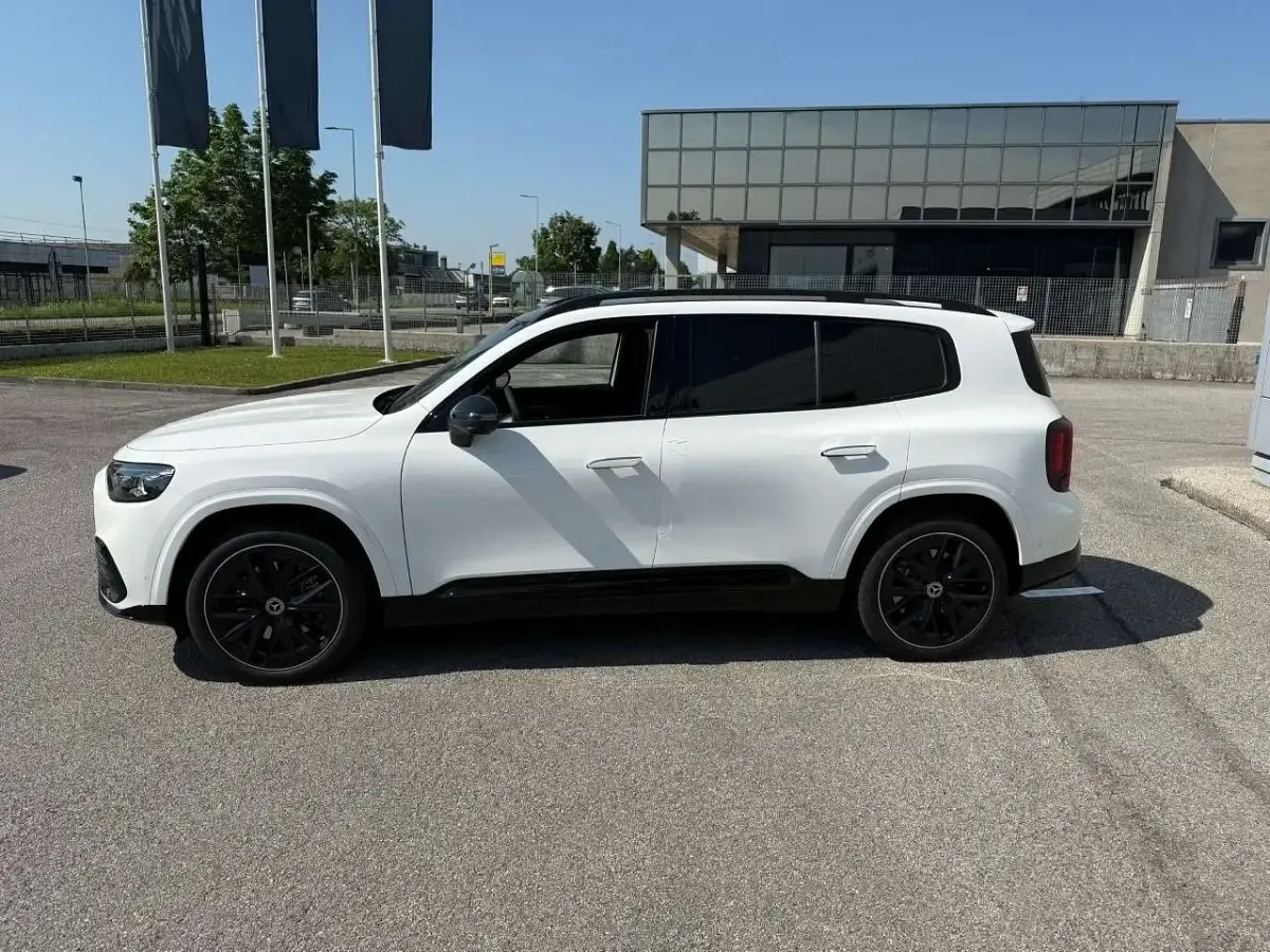 Nuova Mercedes GLB250 144 kW (197 CV) 2026 Bianco polare SUV