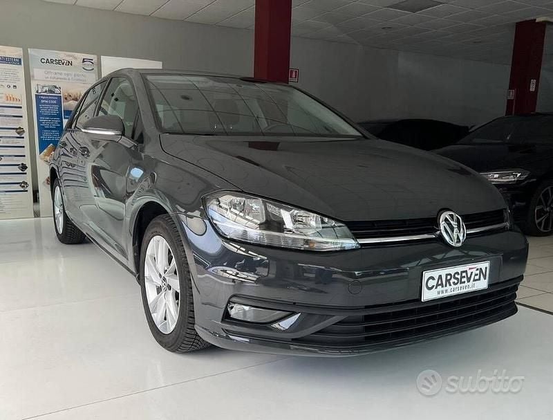 Usata VW Golf VII Trendline 116 CV (85 kW) 2019 Grigio Berlina