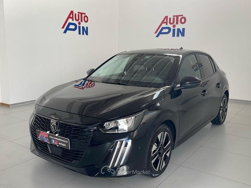 Usata Peugeot 208 Allure 102 CV (75 kW) 2025 Other Utilitaria