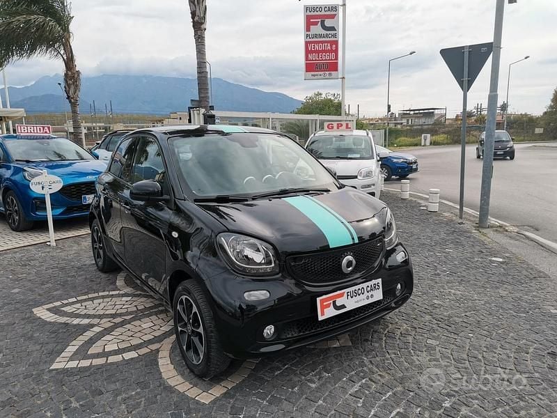 Usata Smart ForFour Prime 71 CV (52 kW) 2018 Nero Utilitaria