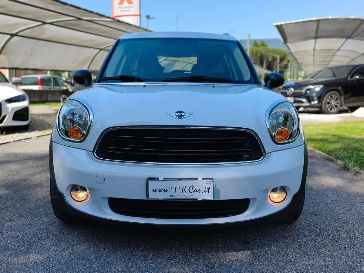 Usata Mini Cooper Countryman Business 90 CV (66 kW) 2016 Bianco SUV