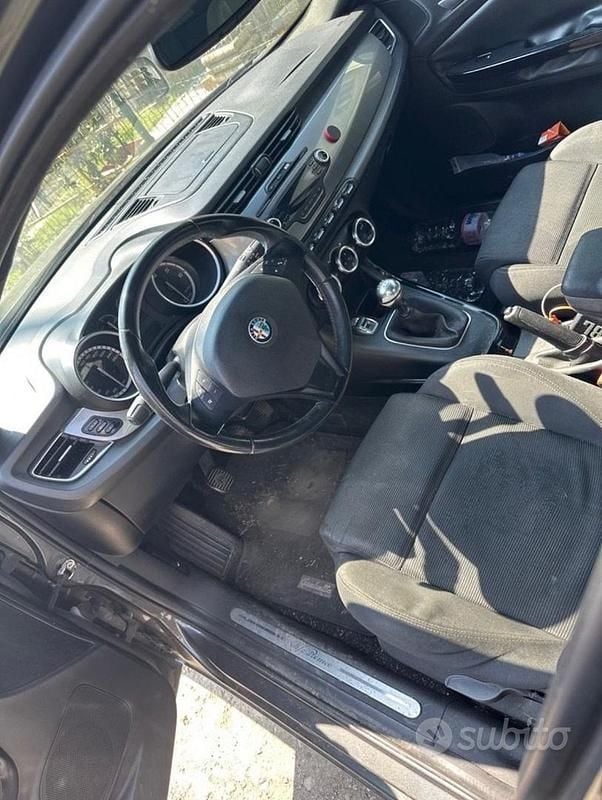 Usata Alfa Romeo Giulietta 105 CV (77 kW) 2010 Utilitaria