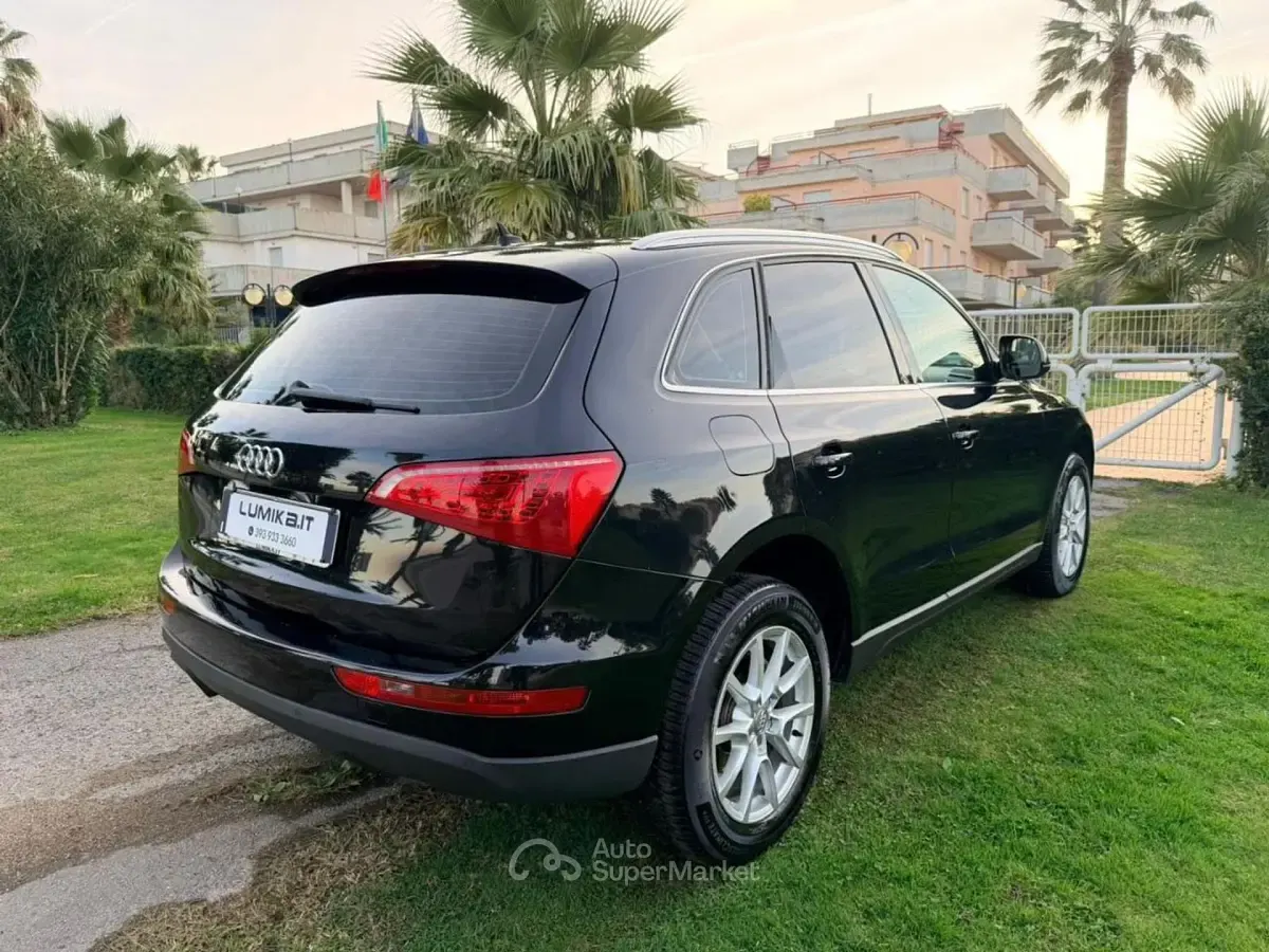 Usata Audi Q5 Ambition 170 CV (125 kW) 2012 Viola SUV