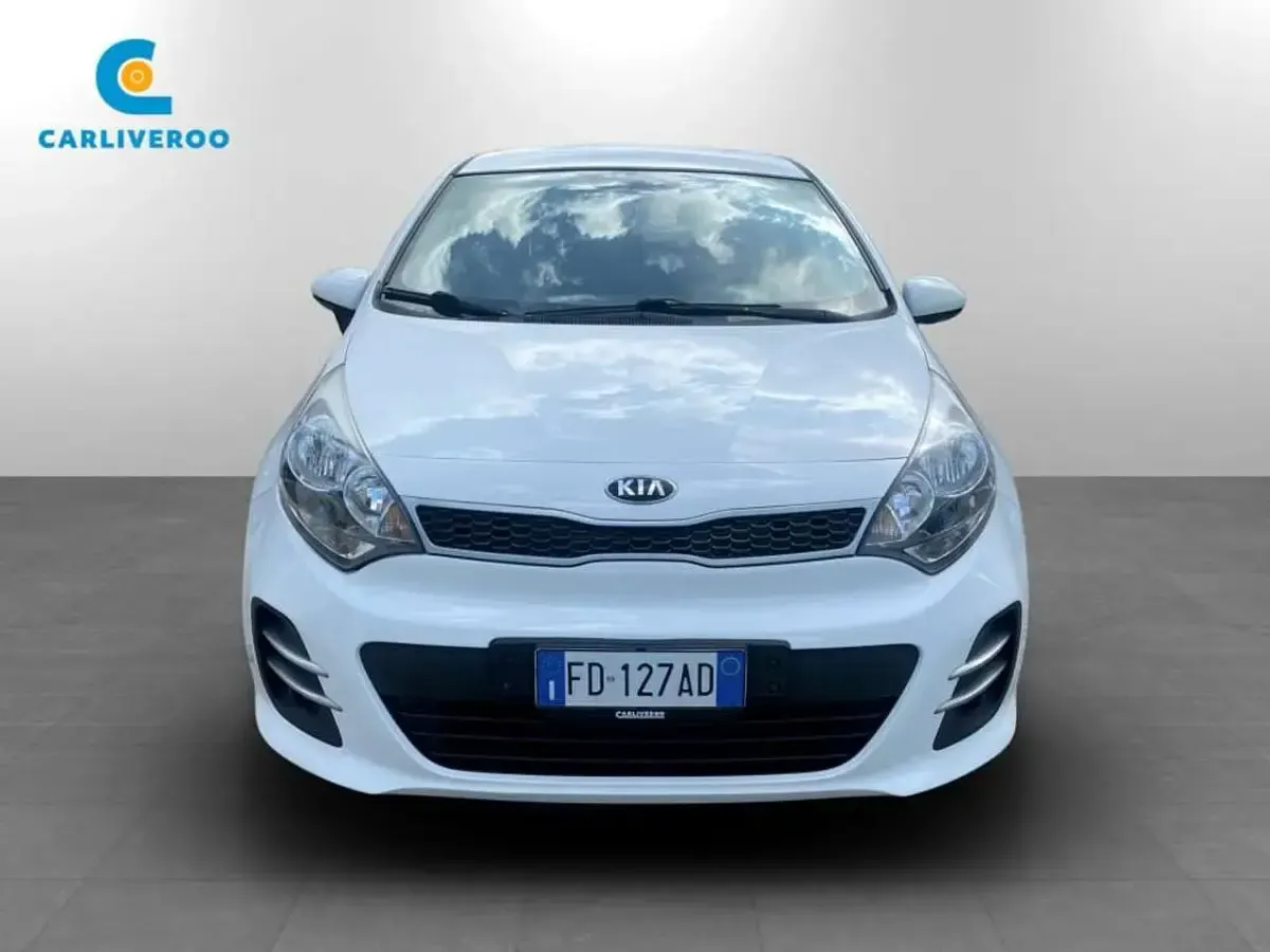 Usata Kia Rio 75 CV (55 kW) 2016 Bianco Utilitaria