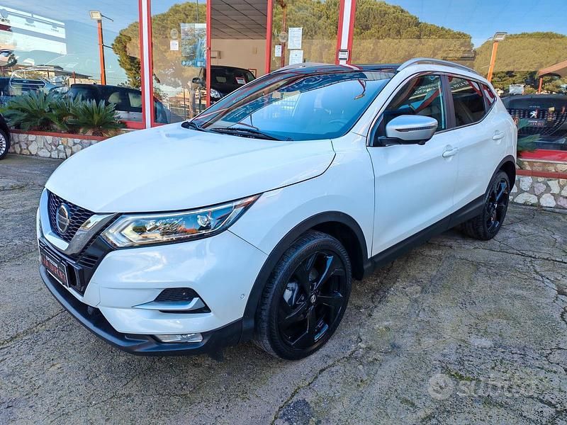 Bianco Usata 2018 Nissan Qashqai SUV | 17.500 € (Molto cara) - Immagine 1/4