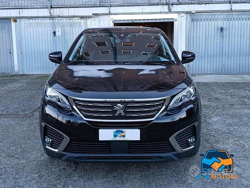 Usata Peugeot 5008 Business-Line 131 CV (96 kW) 2020 Nero SUV